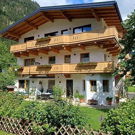 Schroll Irmi Mayrhofen