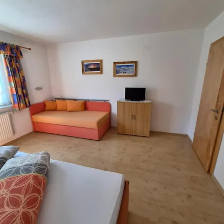 Schroll Irmi Appartement